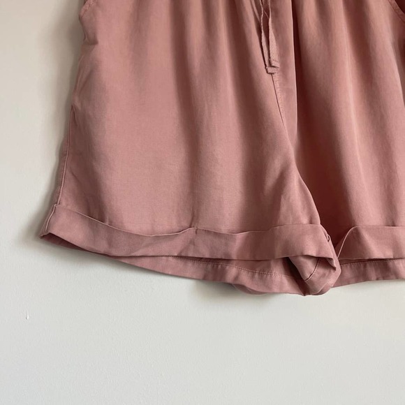 🛍️Universal Thread Boho Dusty Pink High Waisted Cuffed Shorts🛍️ - Picture 4 of 9